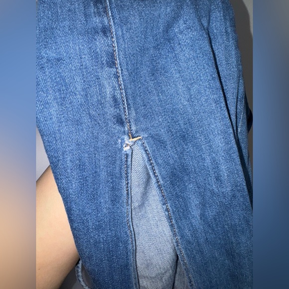 Alice + Olivia Julietta Denim Midi-Dress/Size 6 - Picture 11 of 12